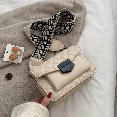 ラケールのラグジュアリーソフィスティケーション | ラグジュアリーバッグ